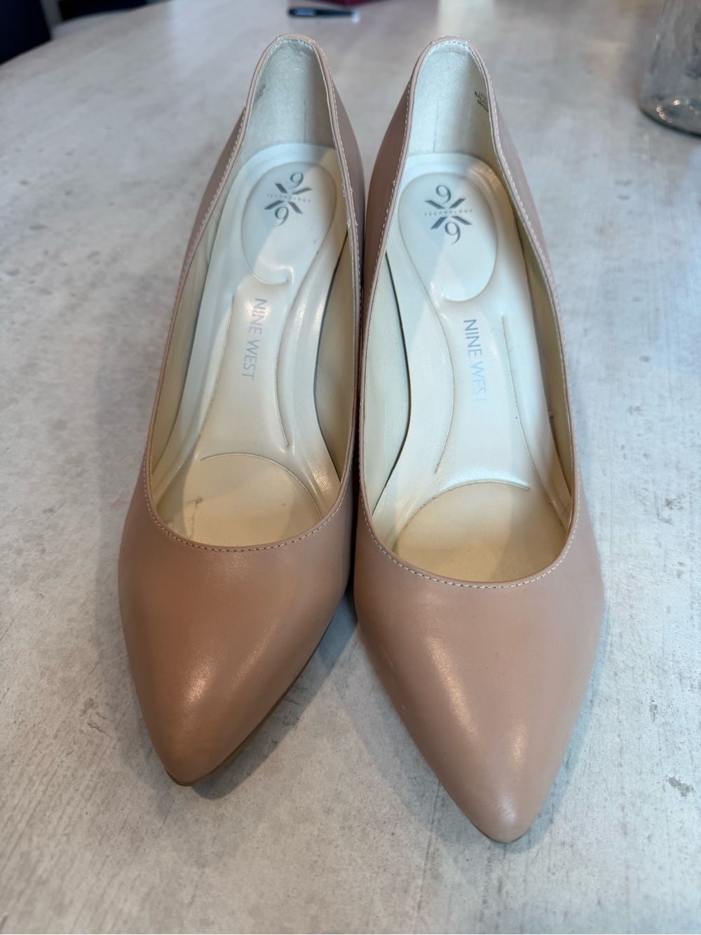 9.5m Nude Color Wedge Nine West Shoe. EUC. CAL9x9 style.
